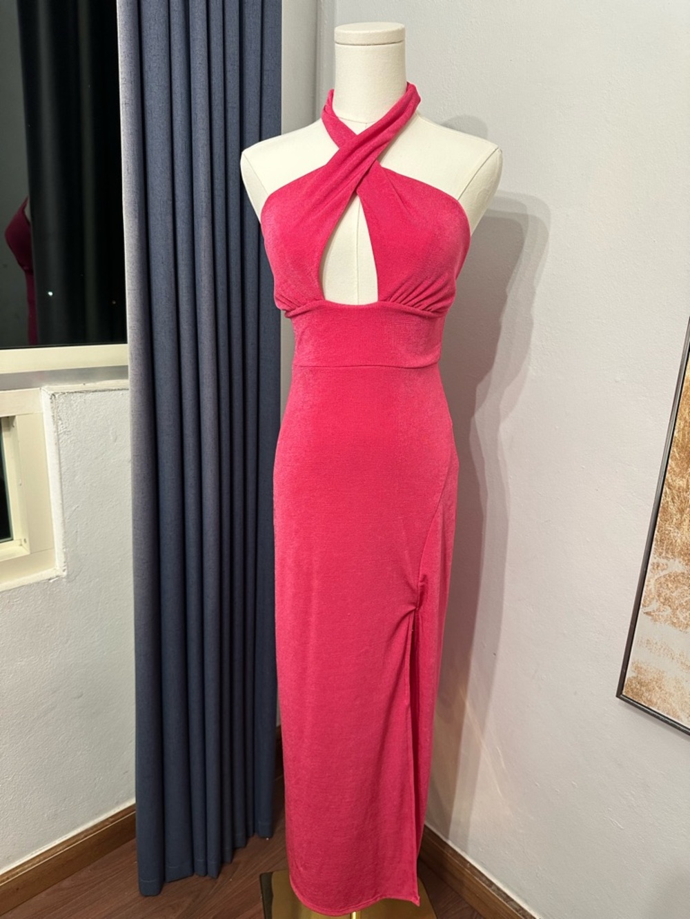 Forever 21 Sleeveless Pink Halter Cutout Maxi Dress Size Small Barbiecore